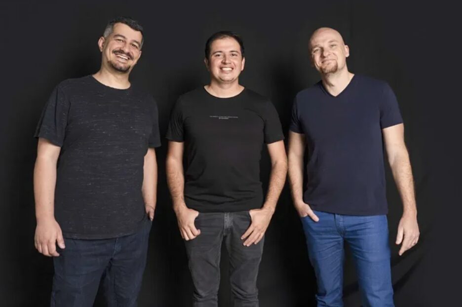 Sócios-fundadores da Oystr: Jonas Pacheco, CTO (esquerda); Rafael Caillet, CEO (centro); Leandro Cruz, Head de Big Data e Machine Learning (direita)